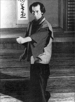 Shigeru Egami (1912–1981) – A close disciple of Funakoshi, he emphasized softer, flowing techniques. He sought to make Shotokan less rigid, inspiring Karateka to evolve with time and founded the Shōtōkai style. He was a key figure in the founding of the Japan Karate Association (JKA). Shigeru Egami (1912–1981)