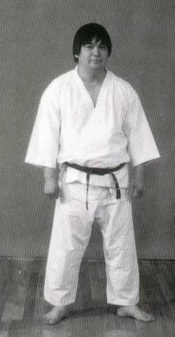 Ansei Ueshiro (1933–2002) – A pioneer of Shorin-Ryu Karate in the United States, Ansei Ueshiro was one of the first masters to bring Okinawan Karate to the United States (1962). His work helped Okinawan Karate gain international recognition. Ansei Ueshiro (1933–2002)