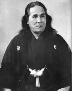Gogen Yamaguchi (1909–1989) –. He was one of the most well-known karate-dō masters from Japan and founded the International Gōjū Kai Association. He earned the nickname "the Cat" from American GIs due to his gliding walk and flowing hair. Gogen Yamaguchi (1909–1989)